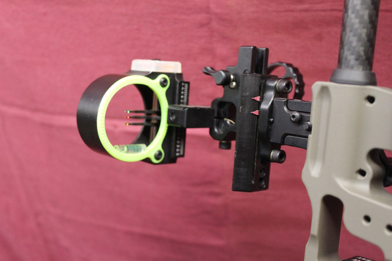 Prime Form 34 Compound Bow (RH) with Sight/Quiver/Stabilizer/Release