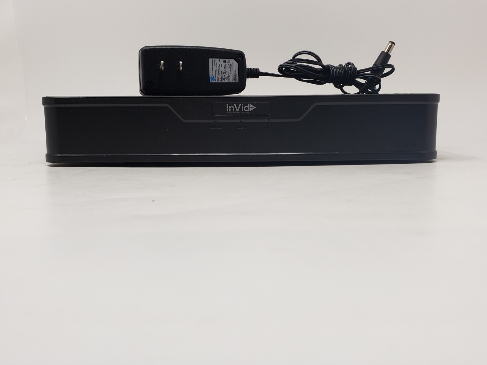 Invid Tech invidtech VIS-D1B-16 Network 4 TB Video Recorder 16 Ch TVI/AHD