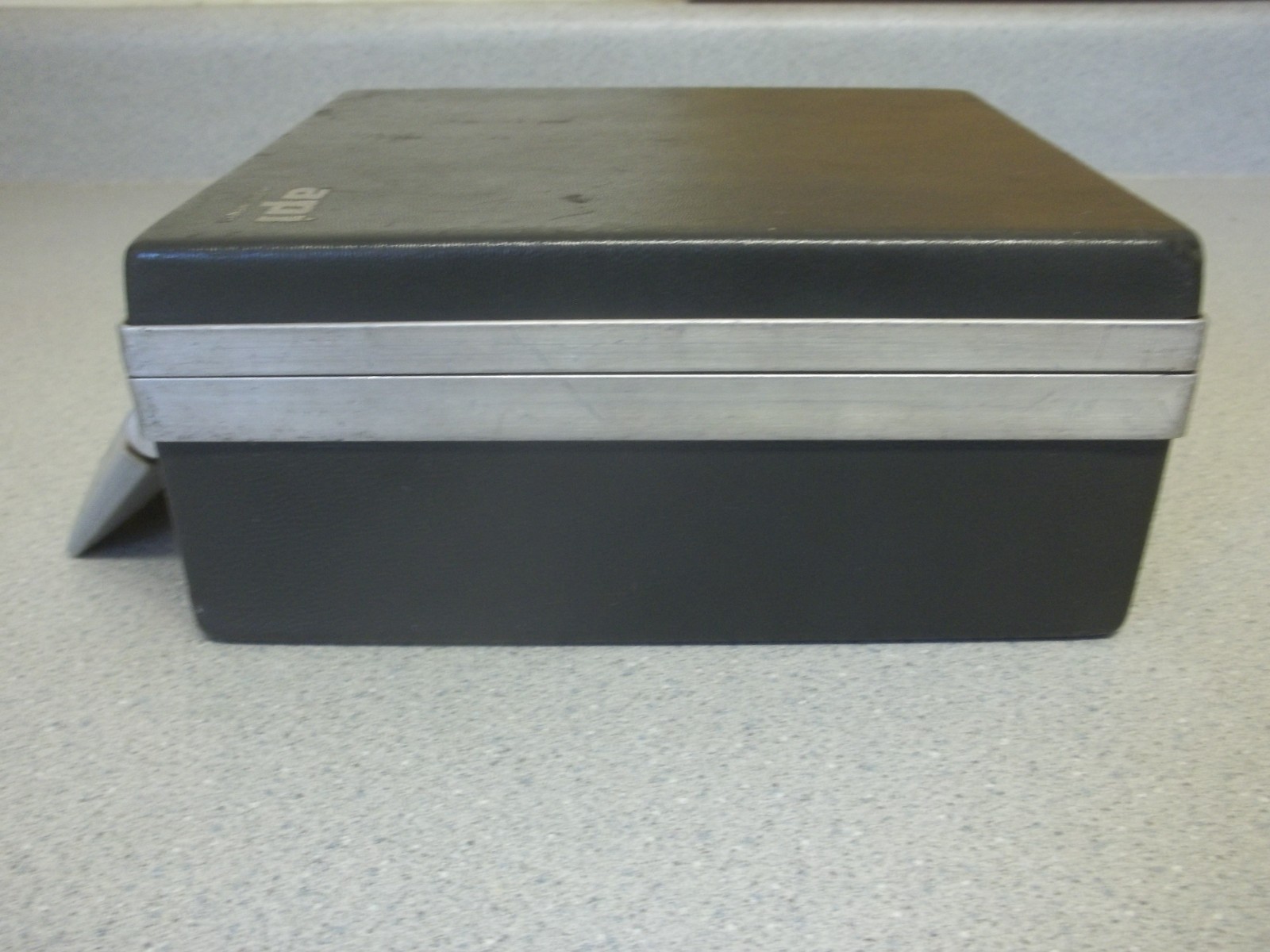 Pyrometer model 6020 with some probes 0/ 800 F