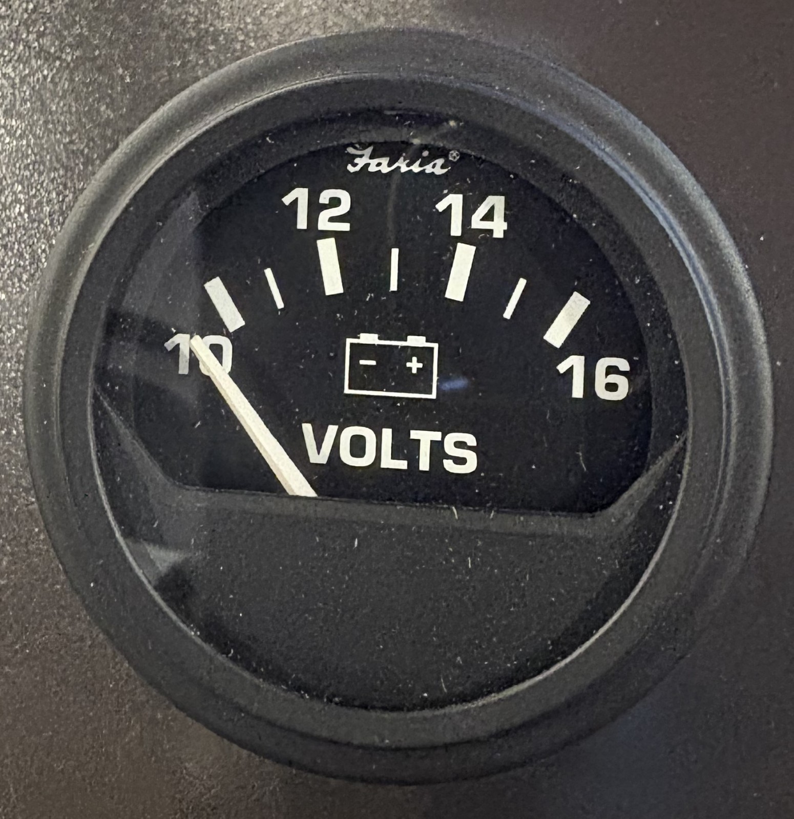 Faria Beede Black 2" Voltmeter Gauge (10-16 volts) VP0126