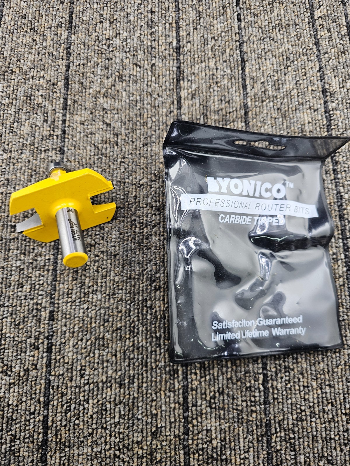 Yonico 13169: 1" Radius Round Over Edge Forming Router Bit 1/2" Shank