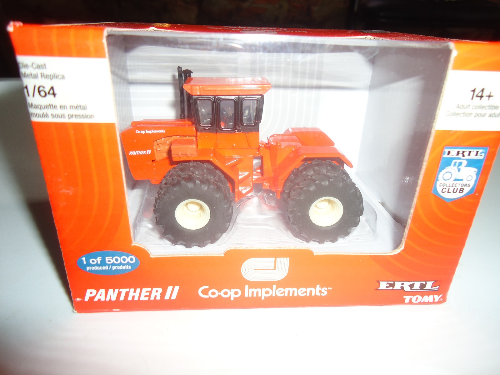 CO-OP Implements Panther ll Tractor