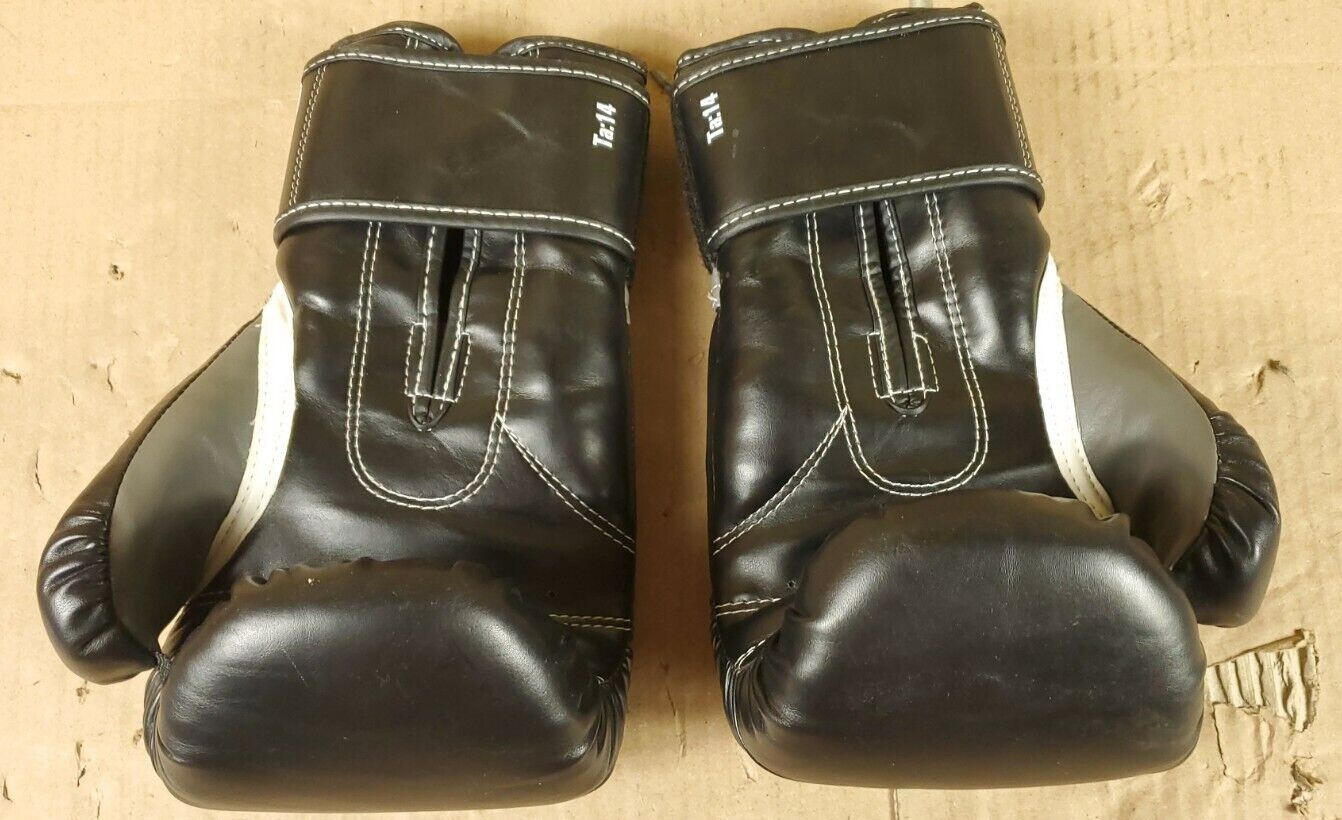 Everlast Black 14 Oz. hook & loop Boxing Training Sparring Gloves New No Package