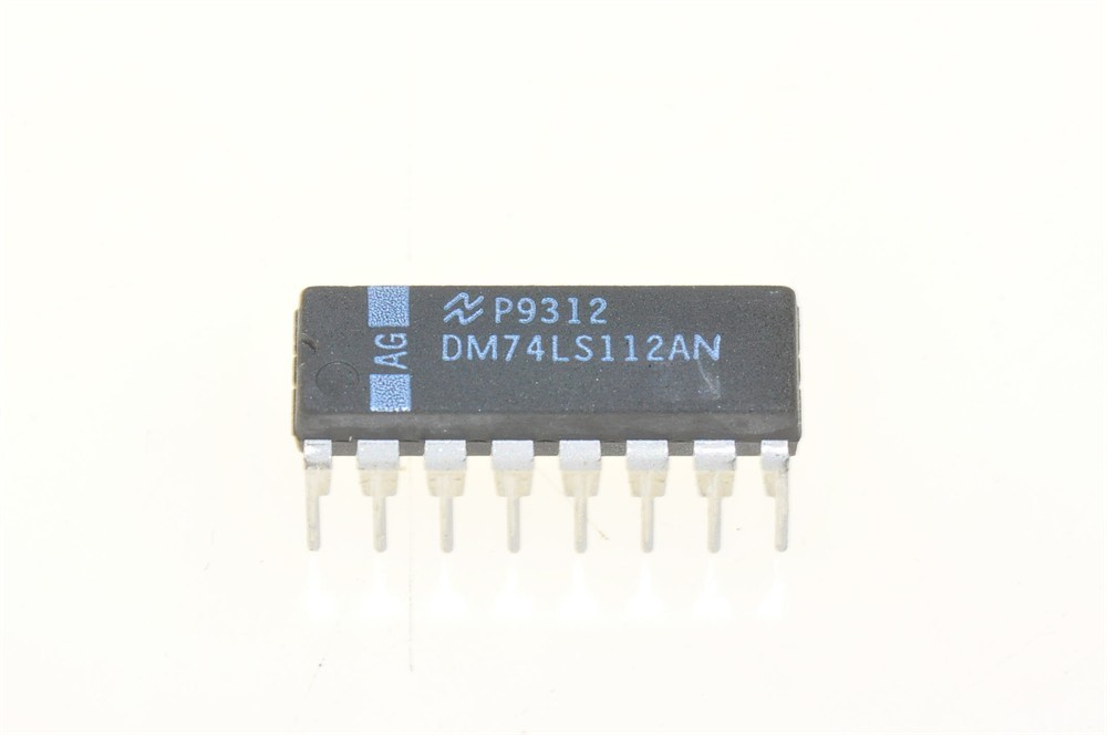 New (5pcs) DM74LS112AN NATIONAL SEMI IC Logic