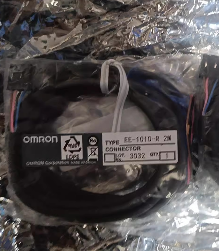 1PC New Omron Connector  EE-1010-R 2M #LL