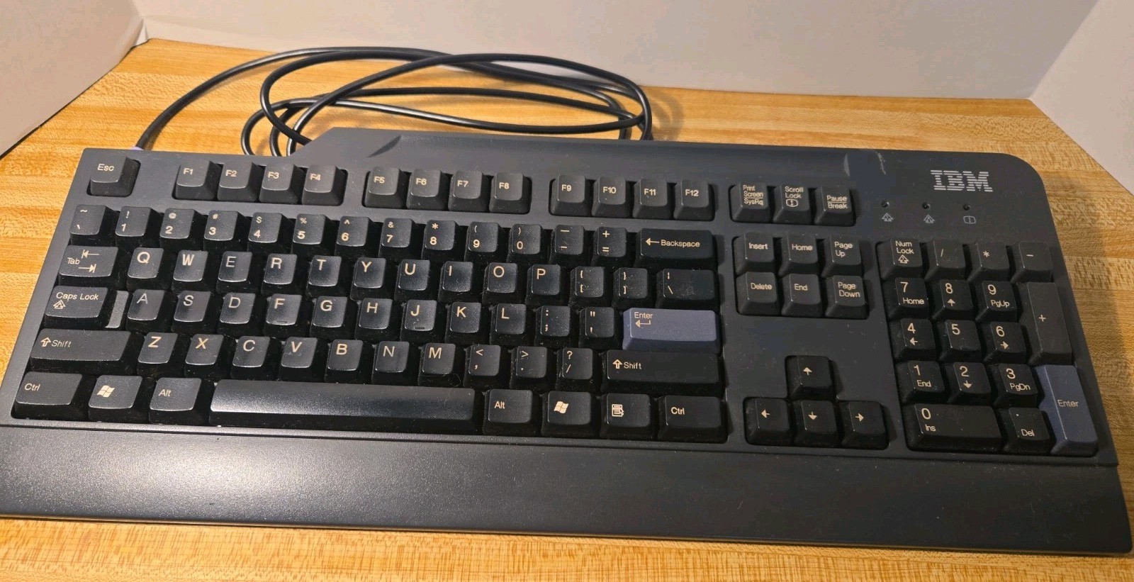 IBM Lenovo KB-0225 PS/2 Wired Black Keyboard  89P9200 Vintage Gaming, Jack Pin.