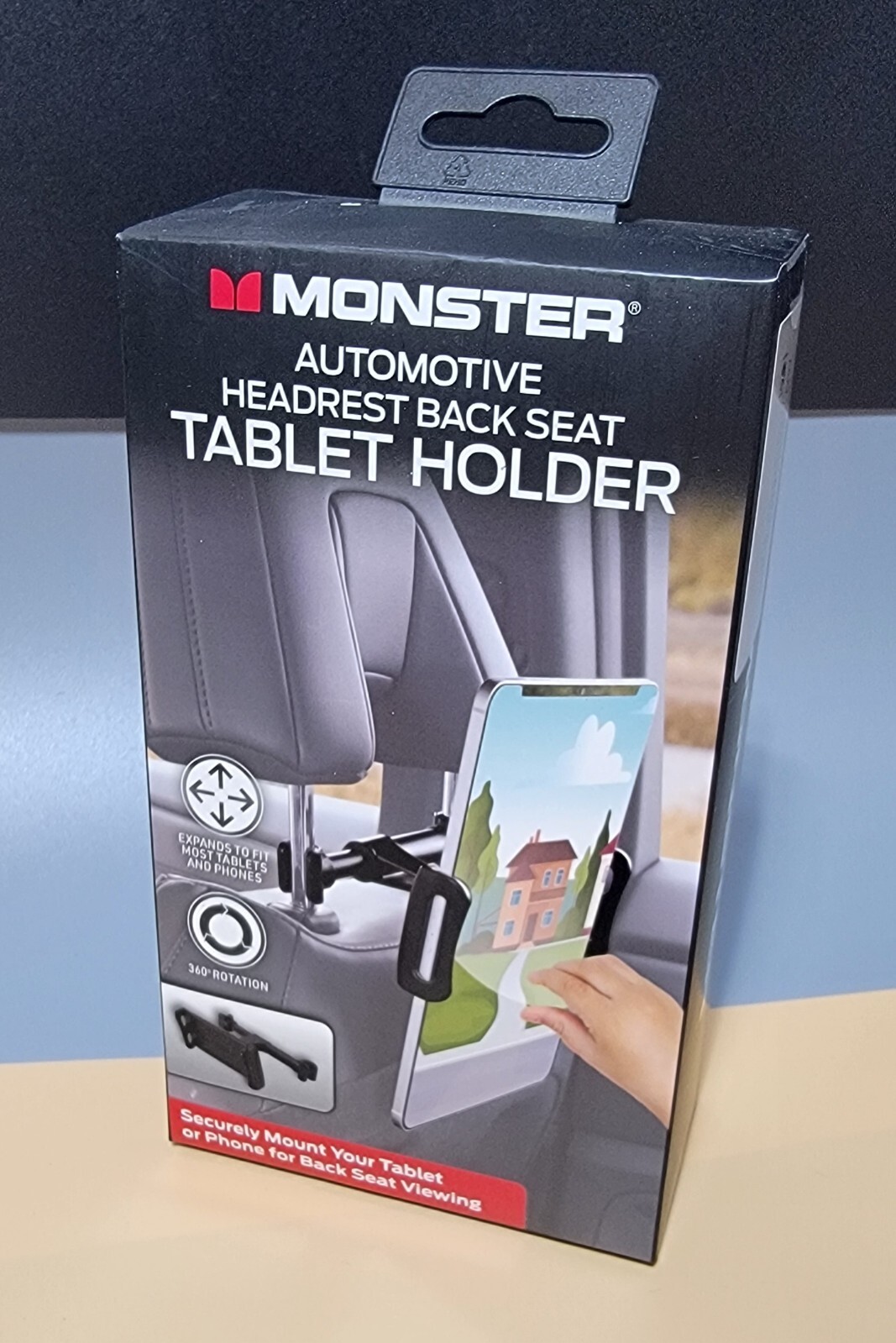 Universal Backseat Headrest Tablet Mount by Monster .Brand NEW