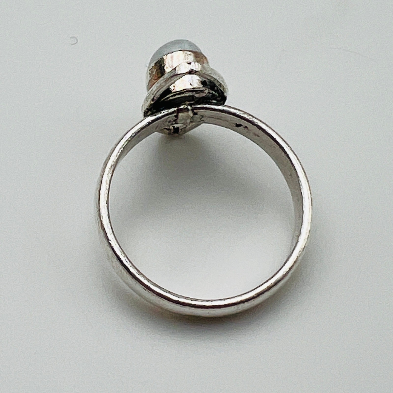 Silver Tone Ring Oval White Cabochon Modern Artisan Boho Statement Size 9 1/4