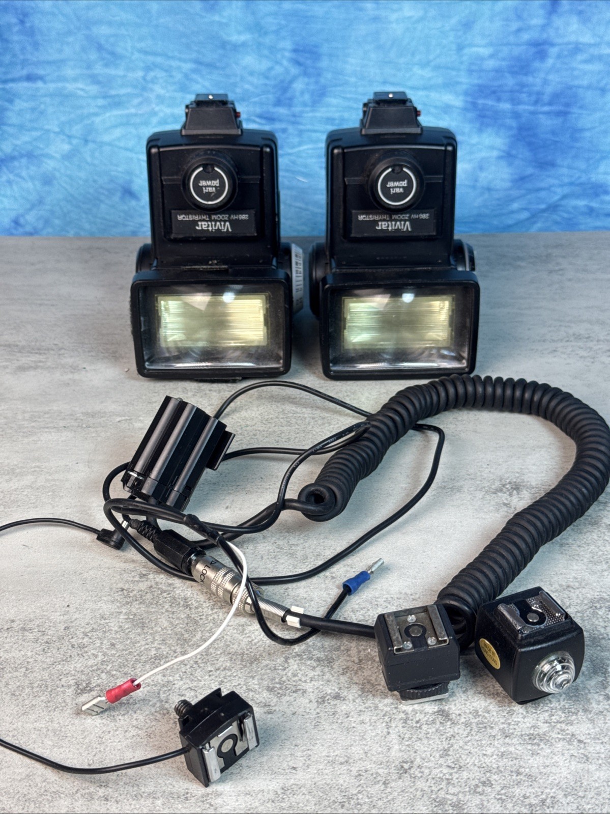 2 Vivitar 285 Flashes (STMs)