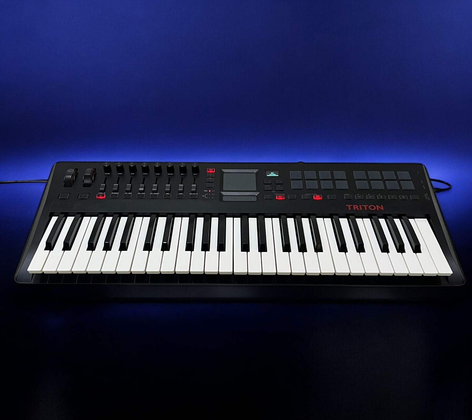KORG TRITON taktile 49 Keys Synthesizer Tested/working