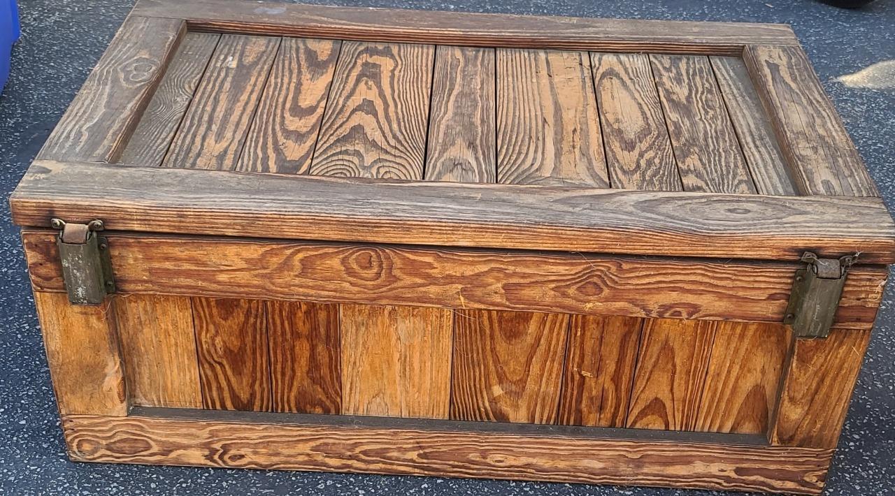 Vintage Solid Wood Storage Trunk – GDC – HINGED LID – STURDY CONSTRUCTION