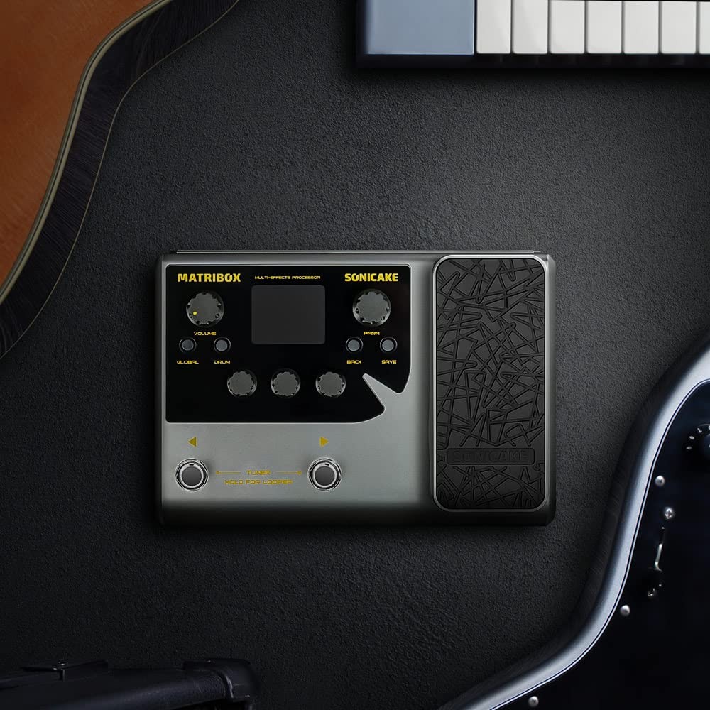 SONICAKE Multi Effects Processor with Expression Pedal Guitar Bass Amp Modeling
