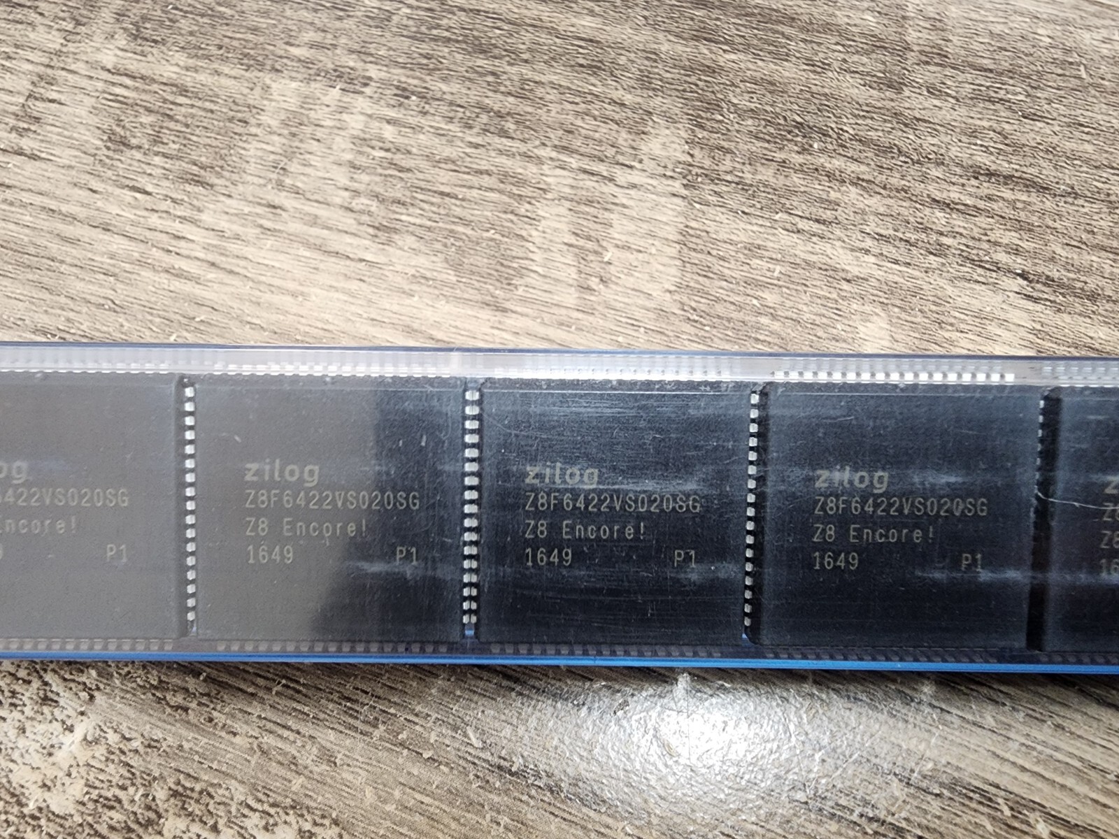 Lot of 5 Zilog Z8F6422VS020SG 8-Bit 20MHz 64KB Flash MCU PLCC-68