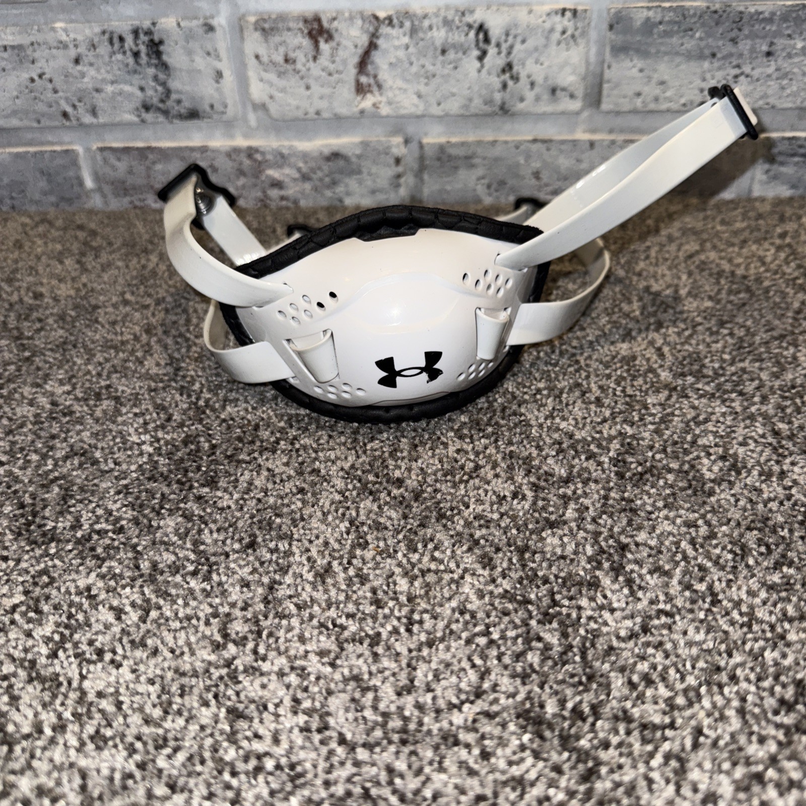 Under Armour Spotlight Chin Strap White Football NWOT