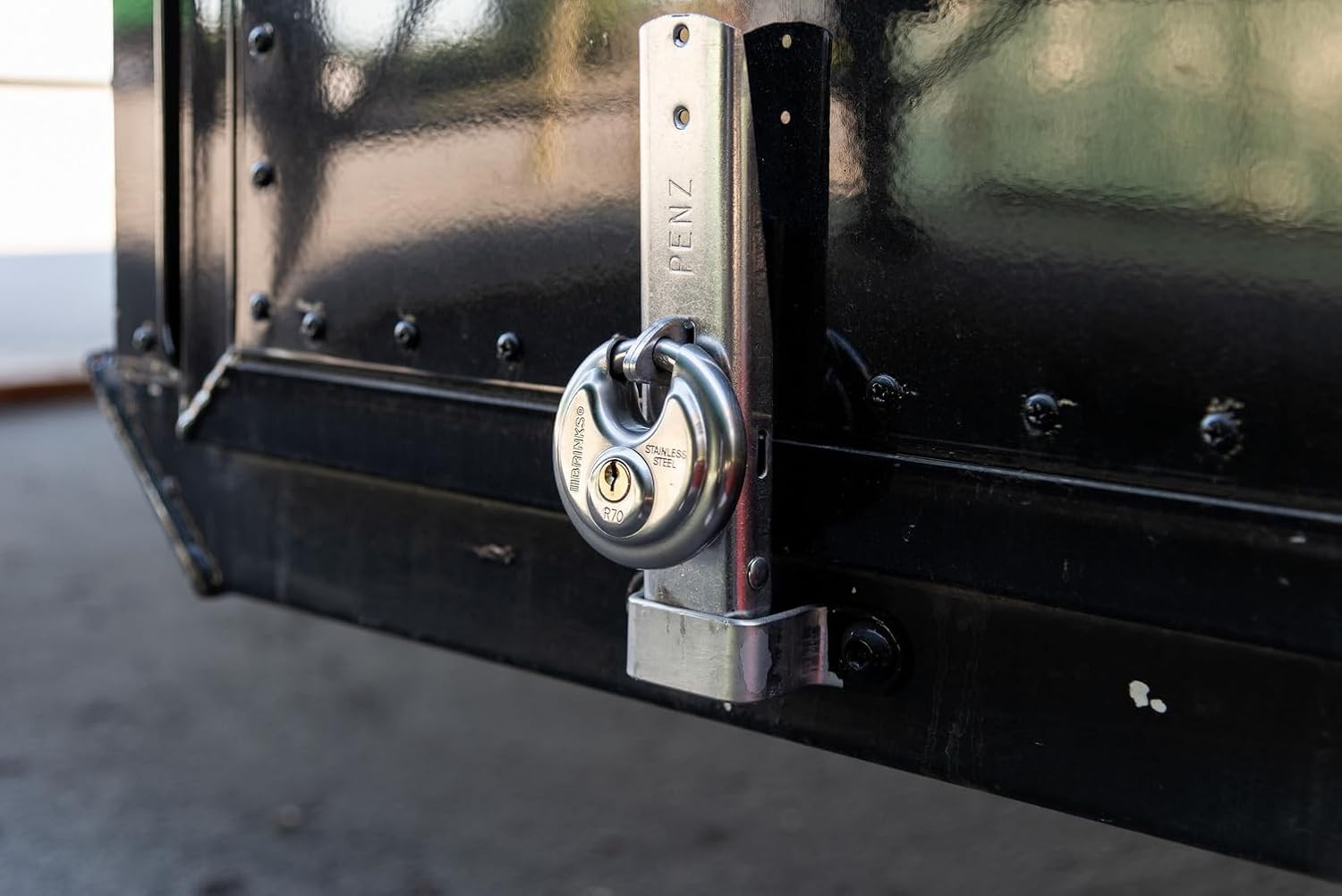 Heavy Duty Discus Plated Security Lock for Storage Shed Garage Lockers