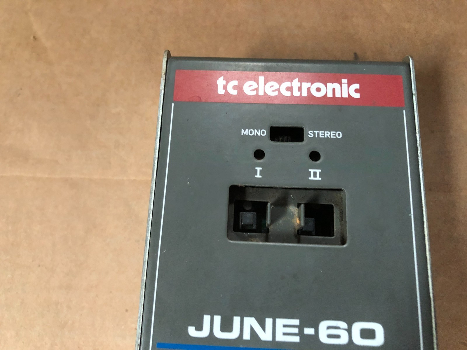 TC Electronics June 60 Chorus Effects Pedal Mono/Stereo Stomp Box JUNO-60