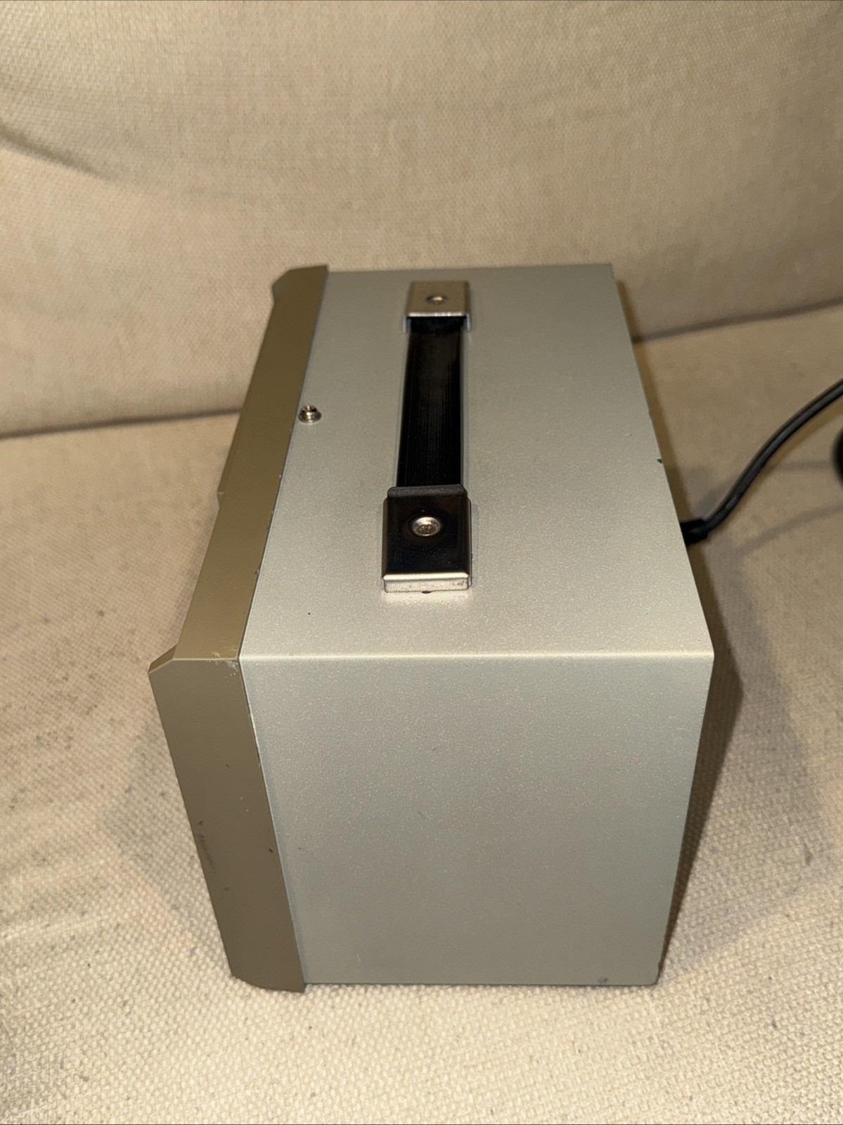 GW Goodwill Instruments - GRG-450B RF Signal Generator Good Working Condition
