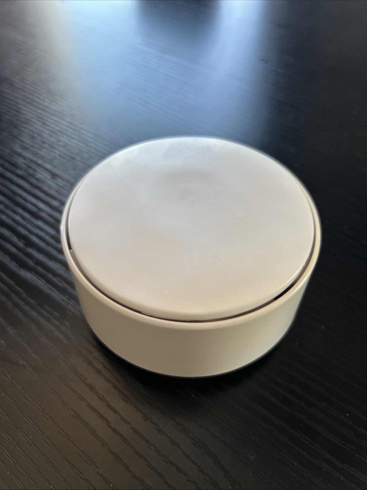 Minut MT-P2 Remote Noise Monitoring, Smart Home Sensor Motion Noise Detect