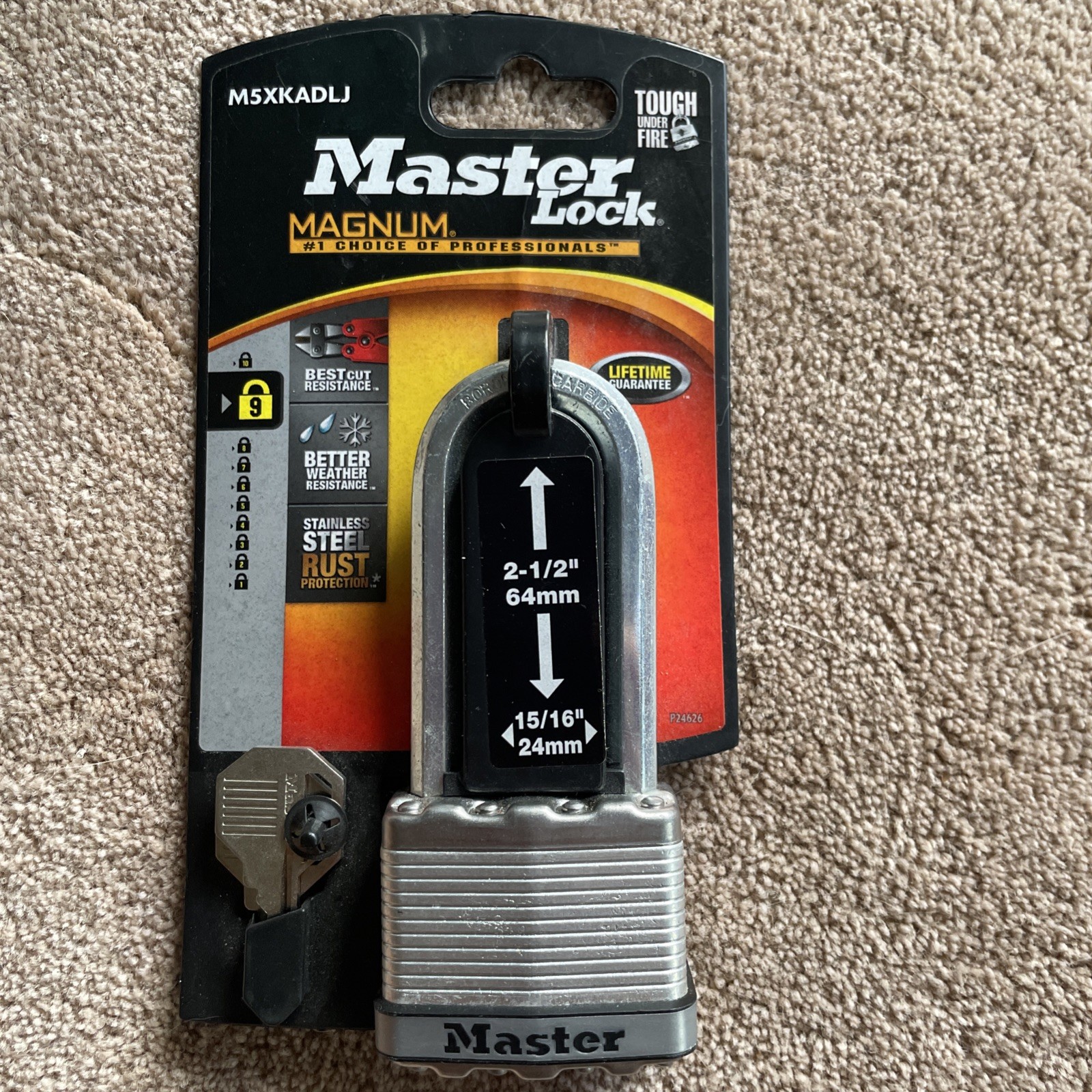 NEW Master Lock Magnum M5XKADLJ Padlock 2 1/2'' Shackle Laminated Steel Core