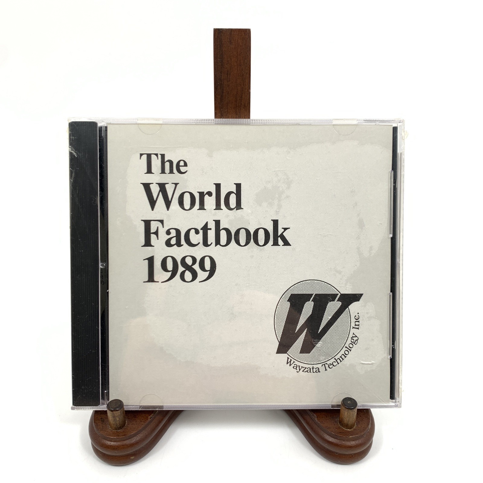 The World Factbook 1989 Wayzata Technology CD-ROM Vintage Mac Brand New NOS Rare