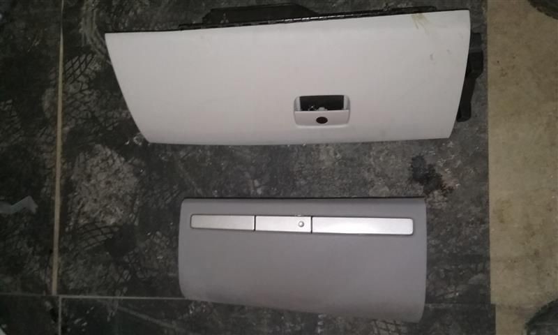 SILVRDO25 2014 Glove Box 1071146