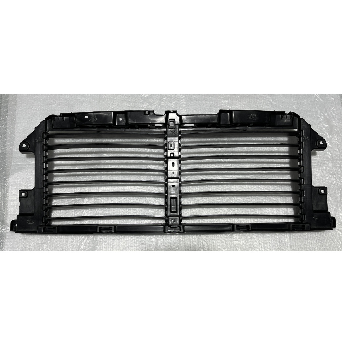 Upper Active Air Radiator Shutter Grille Assembly W/o Motor For 24-25 Ford F-150