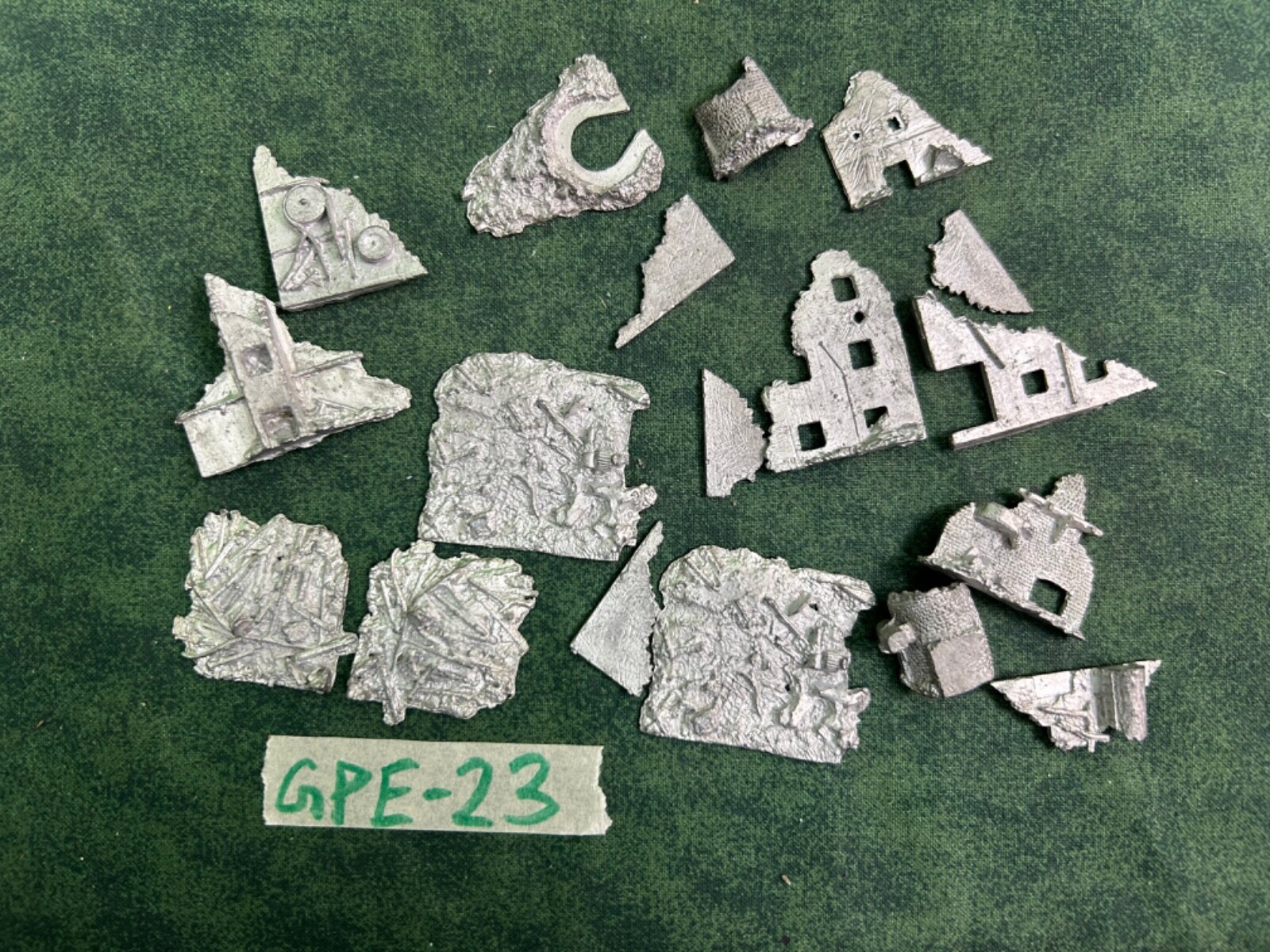 1/300 Tiny Terrain Ruined Buildings Pieces Lot GPE-23