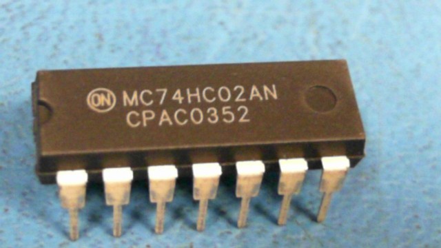 New (5pcs) MC74HC02AN ONSEMI IC Logic