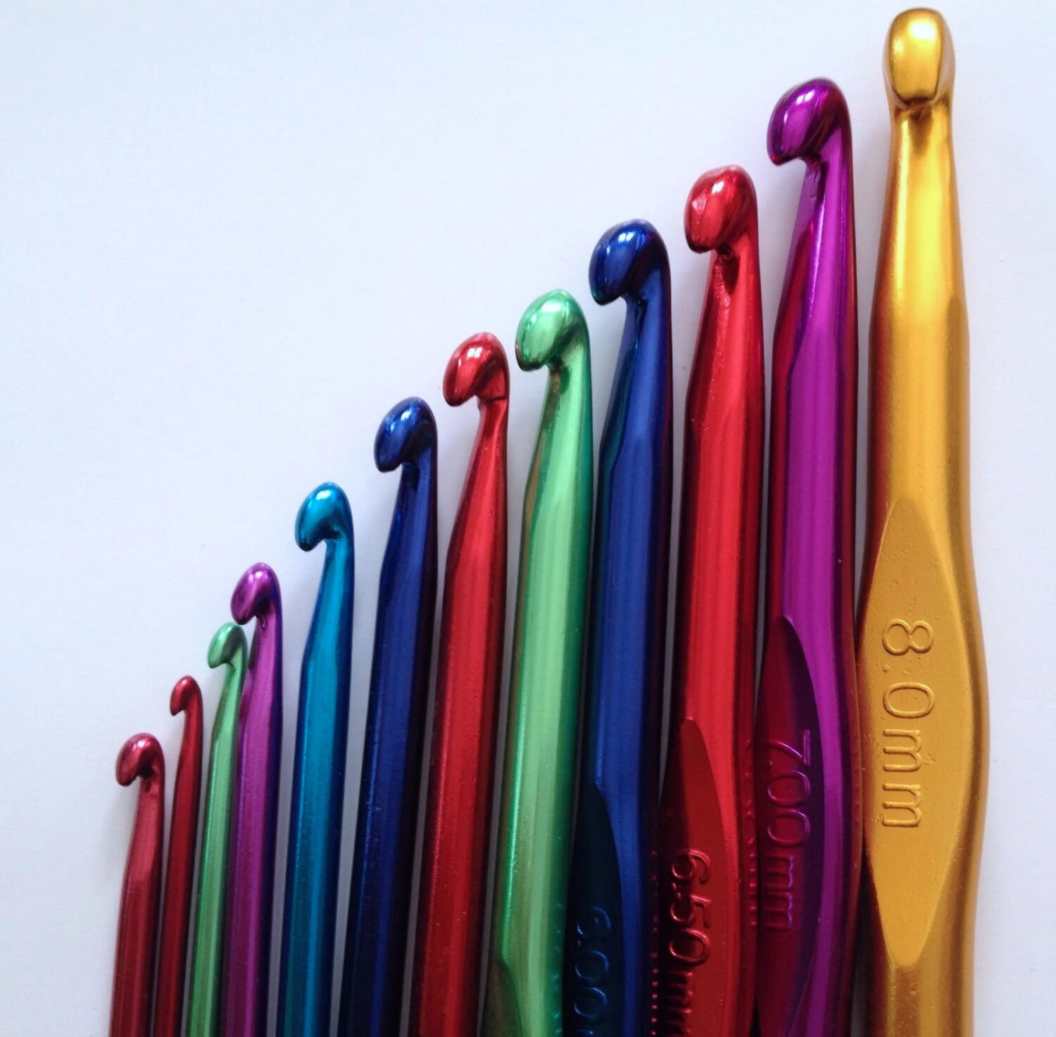 Aluminum Crochet Hooks 2.5mm 3mm 3.5mm 4mm 4.5mm 5mm 6mm 6.5mm 7mm 8mm 9mm 10mm