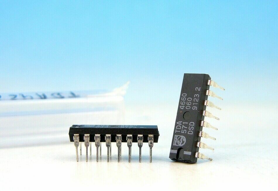2x TDA4660 Genuine PHILIPS 64uS baseband delay line IC