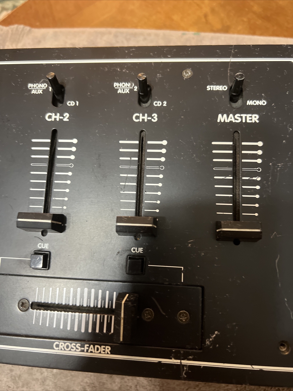 Numark DM1090X Preamp Mixer