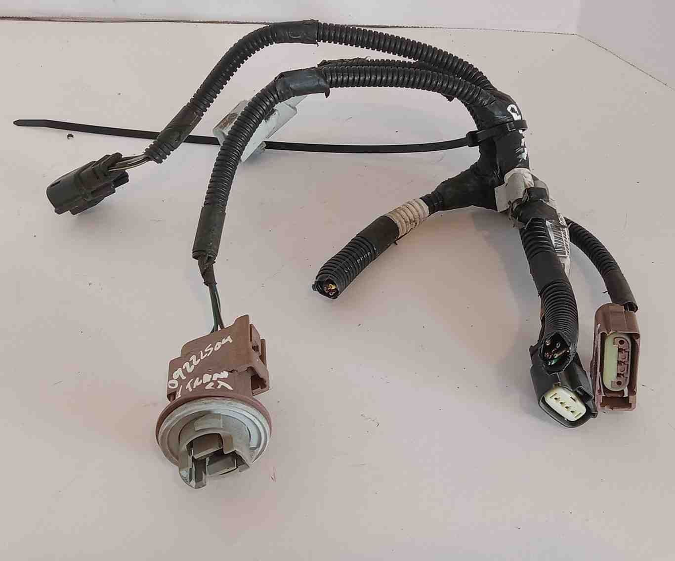 2018 TRANSIT 350 RH HEADLIGHT PIGTAIL ID JK4V14401VJC USED OEM