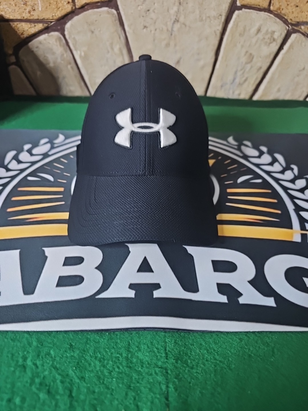 Under Armour Golf UA Classic Fit Hat / Fitted Medium/Large / Black