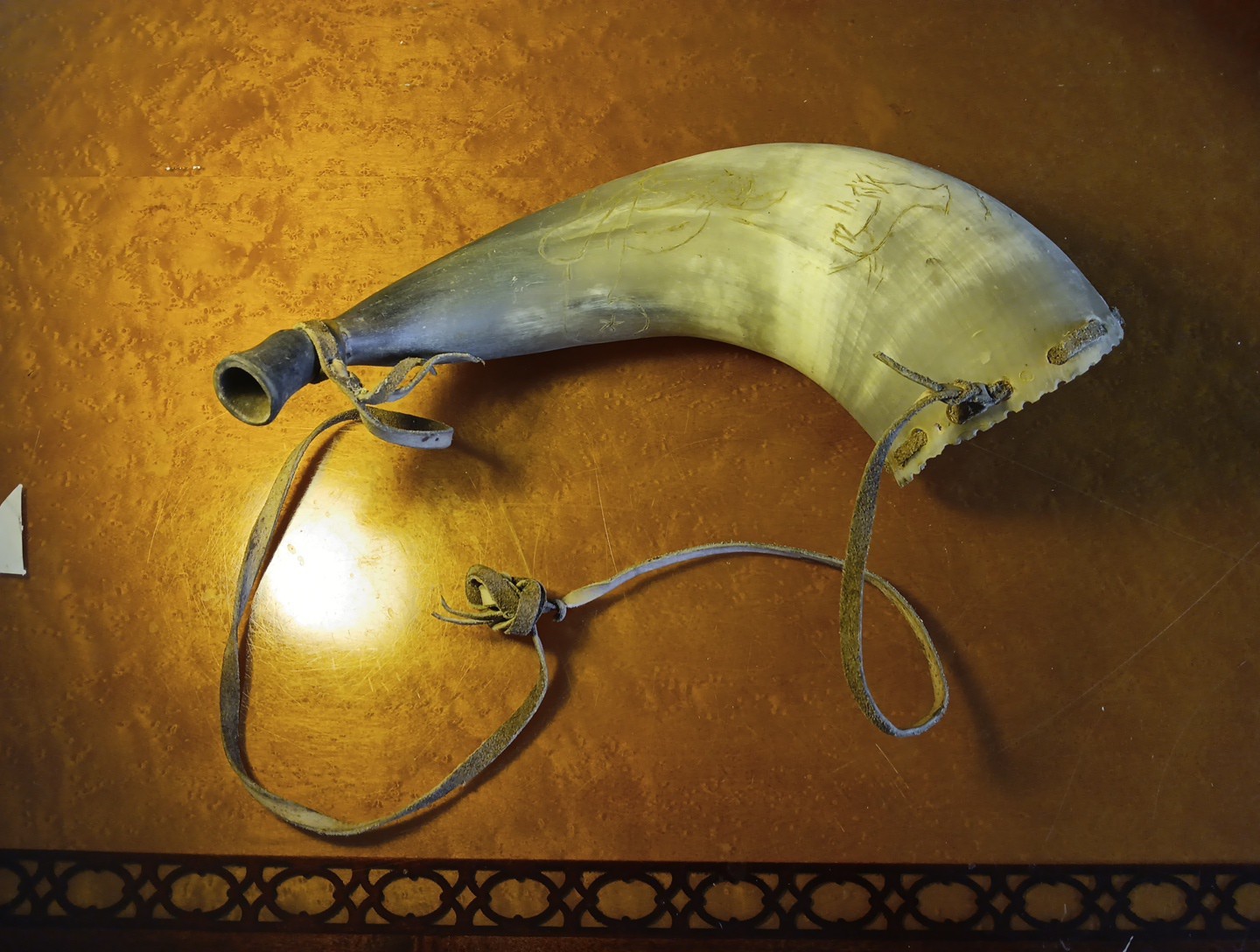 Fantastic Antique 19th Century American Animal Call Horn with Scrimshaw Carved
