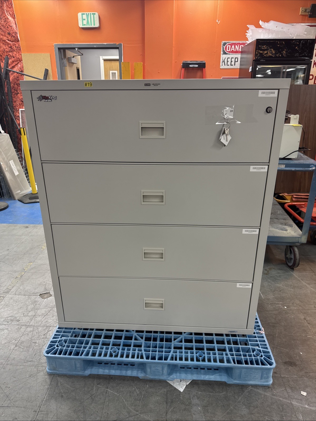 FireKing (Turtle) 4 Drawer Fire Resistant Cabinet, Great Condition W/KEY