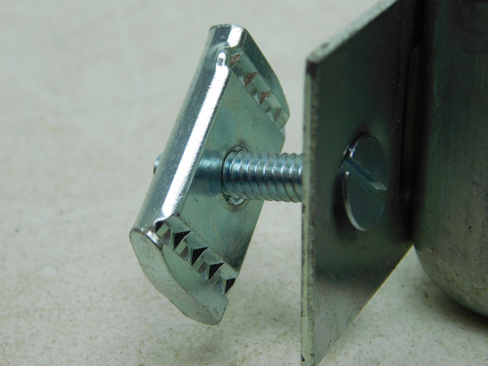 (1) NEW Outlet Box Bolt Down with Hardware - EF40 Electro Galvanized Clamp PO