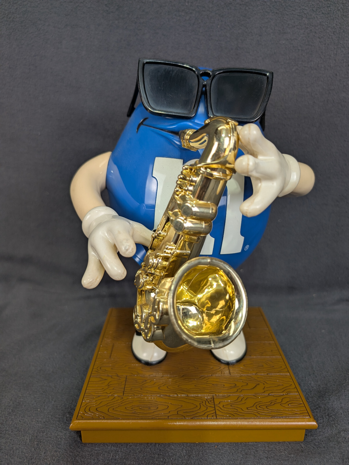 BLUE PEANUT M&M CANDY DISPENSER COLLECTIBLE WITH SAXOPHONE AND SUNGLASSES