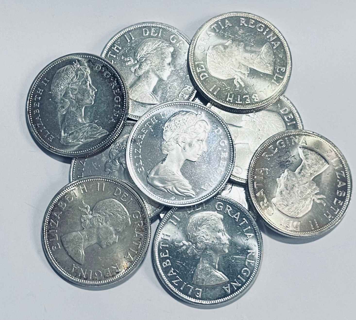 CANADA 80% CANADIAN SILVER DOLLAR-1 COIN LOT-0.6 OZT OF SILVER!!!