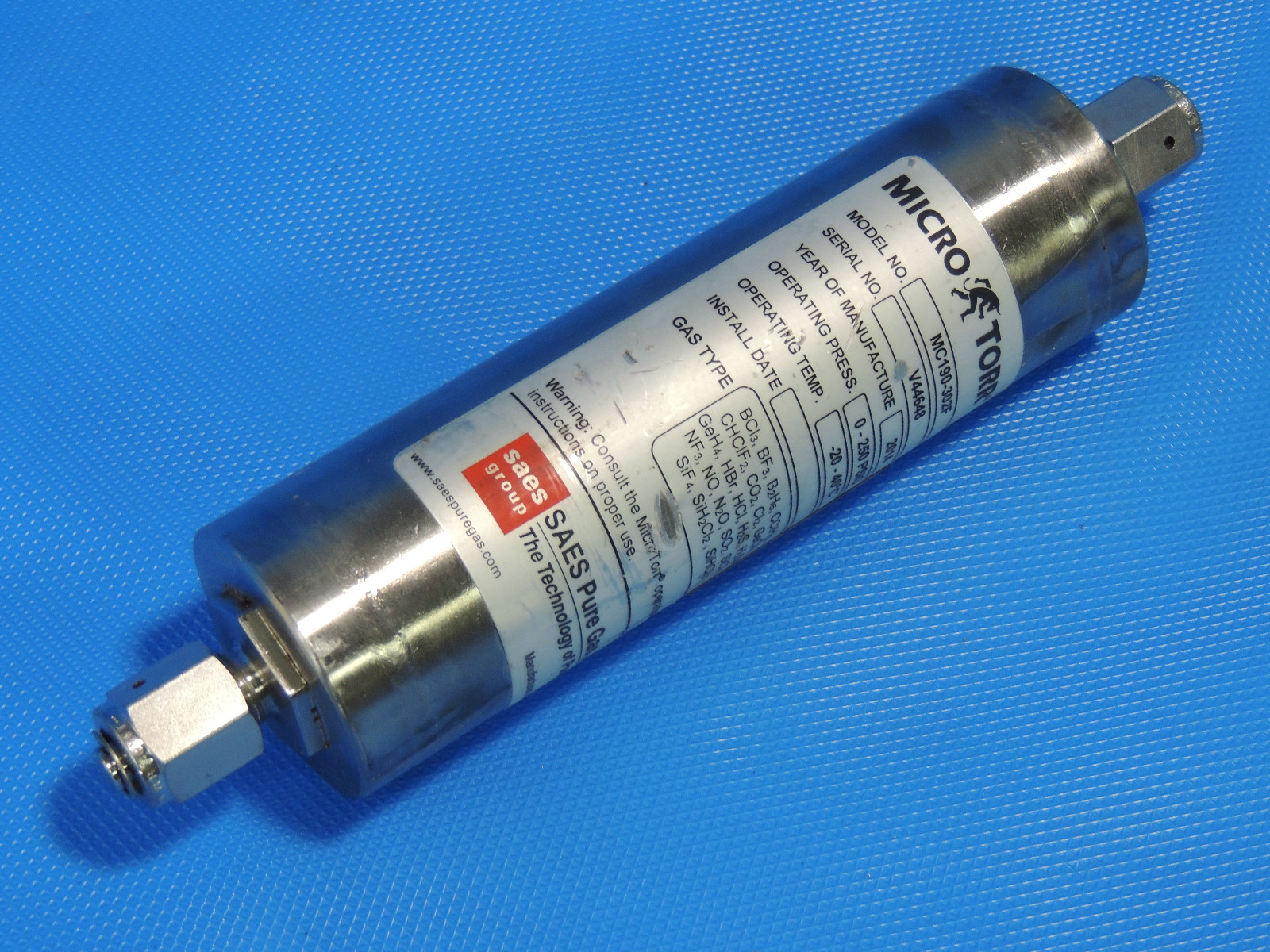 Micro Torr MC190-302F SAES Pure Gas incl. invoice