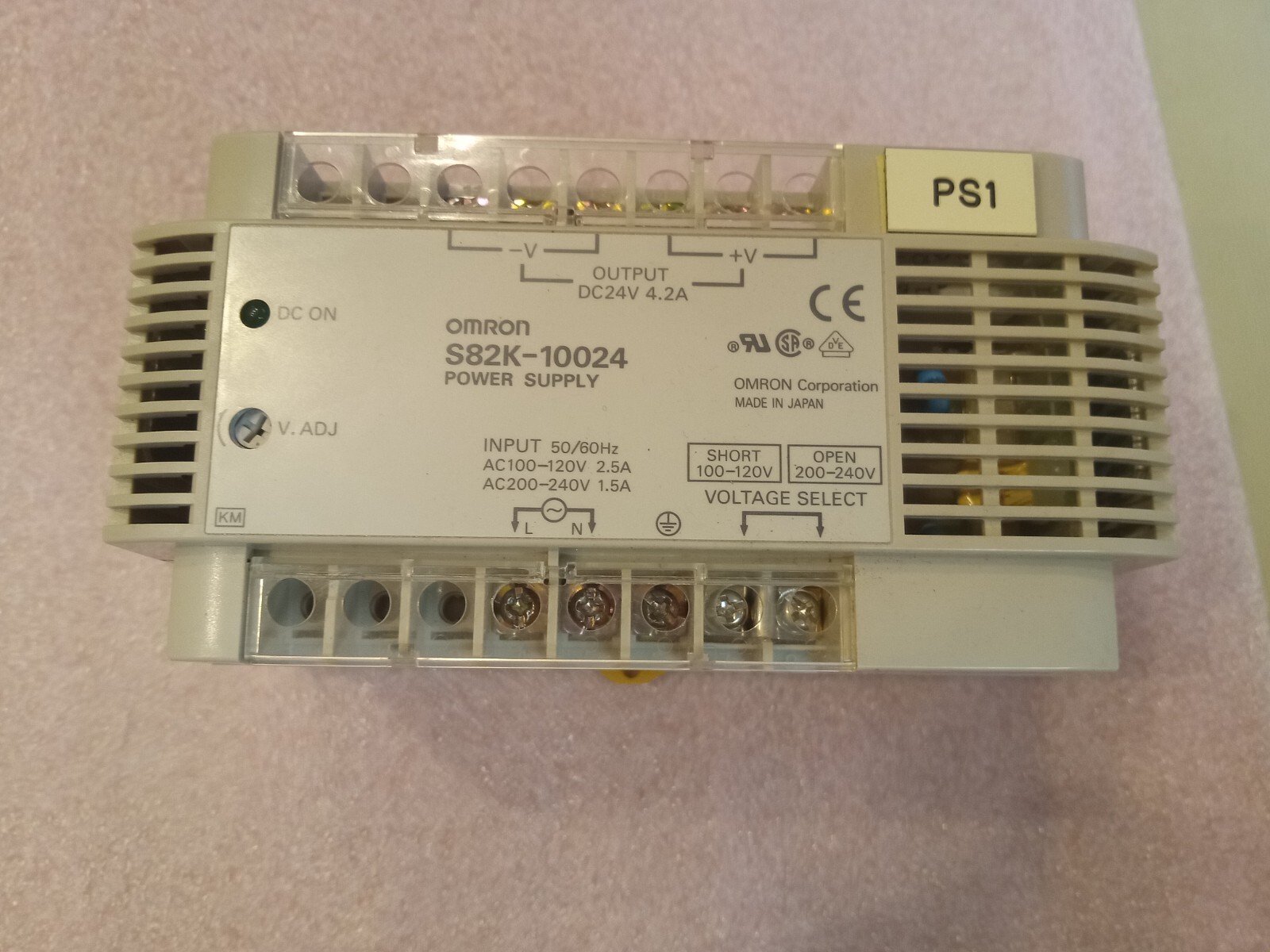OMRON POWER SUPPLY DC24V 4.2A RELAY SWITCH S82K-10024