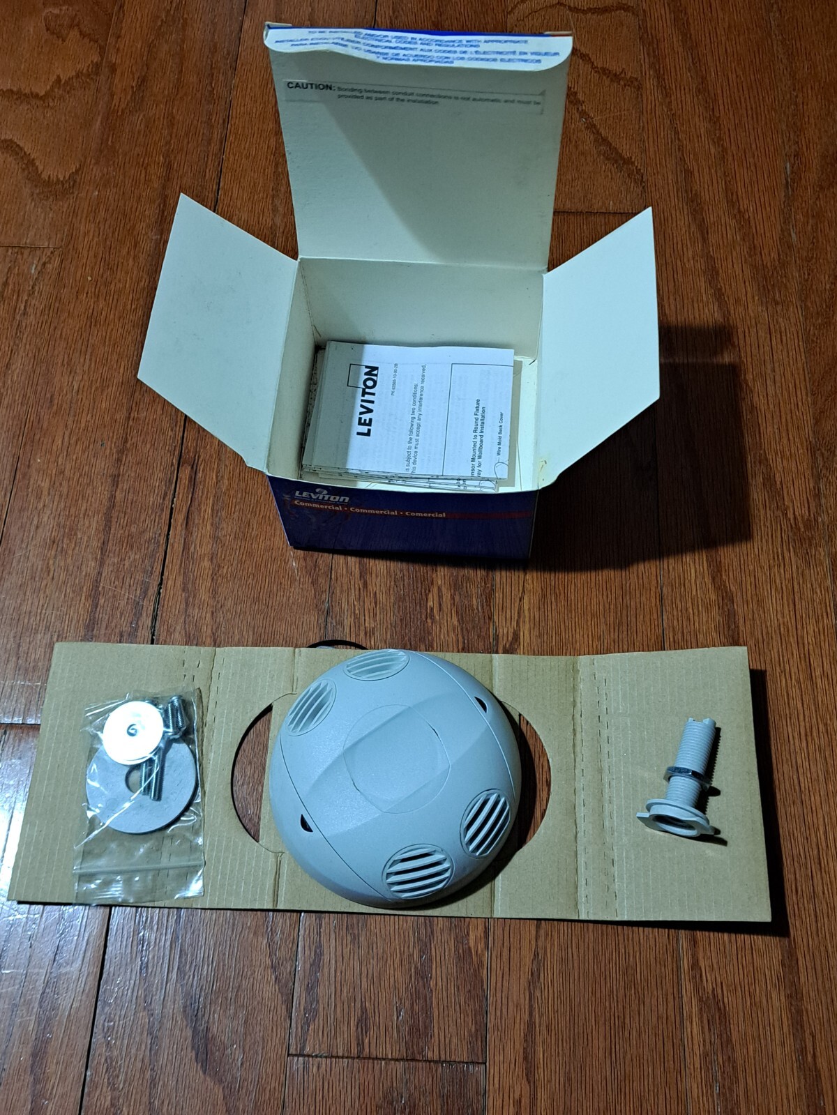 Leviton OSC10-U0W