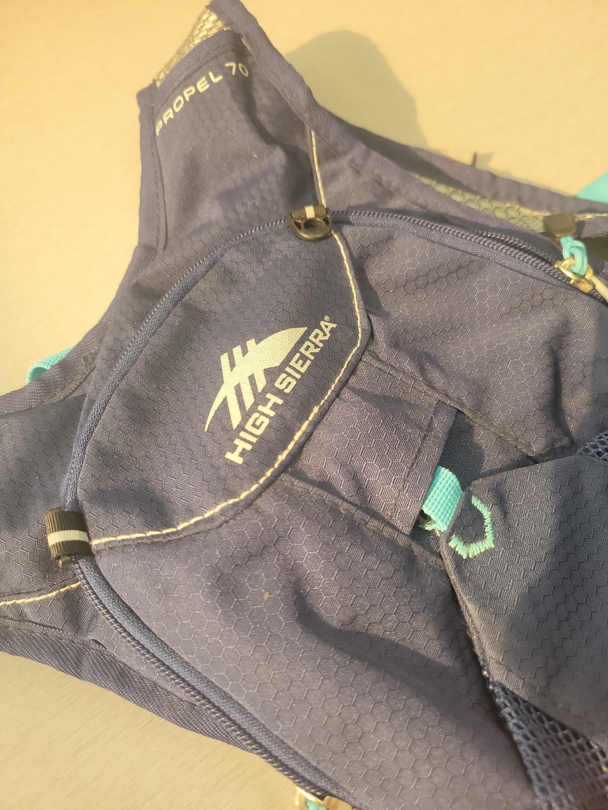 High Sierra HydraHike 2.0 hydration backpack in blue