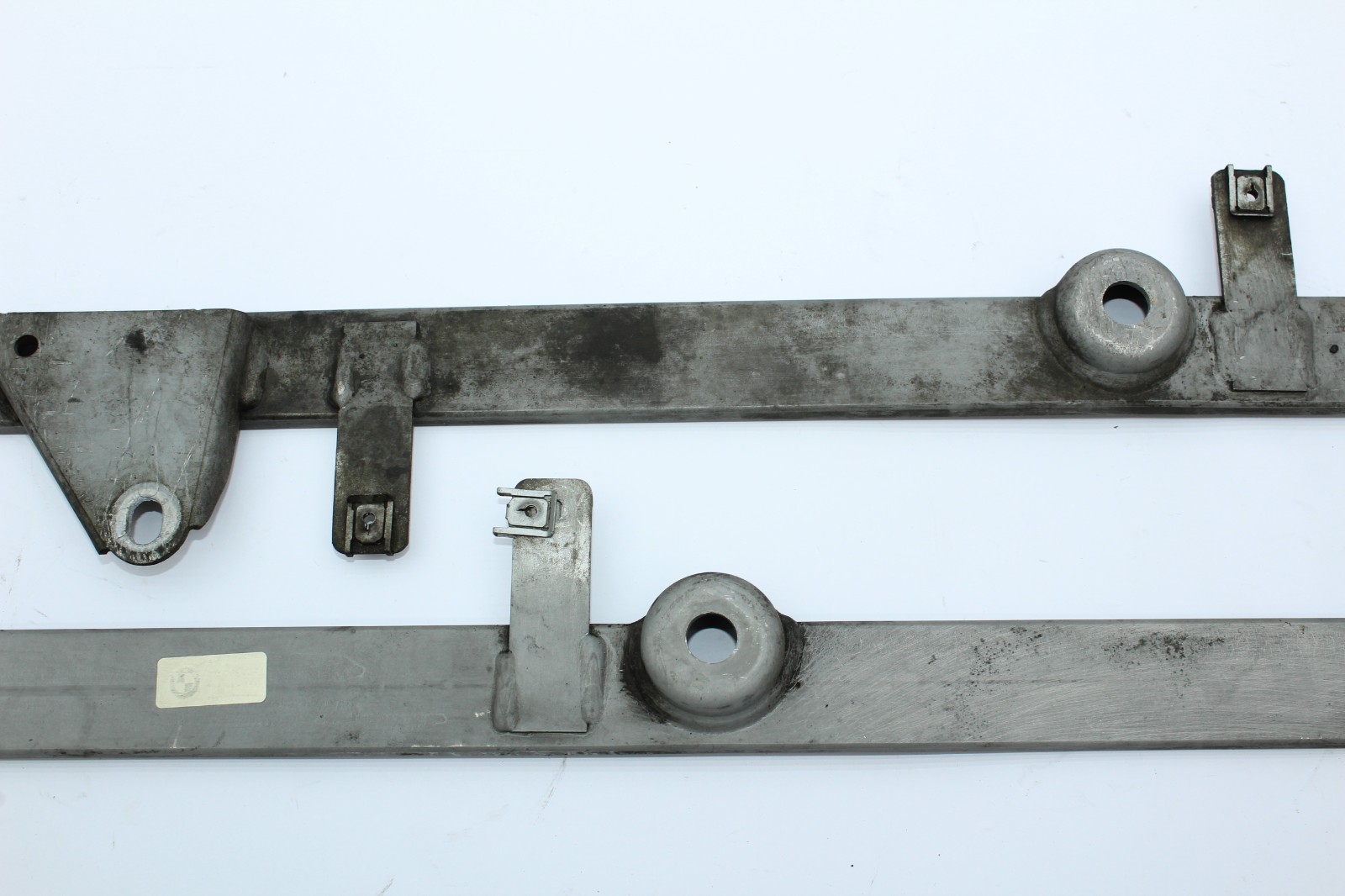 2007-2013 BMW E92 E93 328i 335i Front Subframe V-Brace Axle Strut Bracket Pair