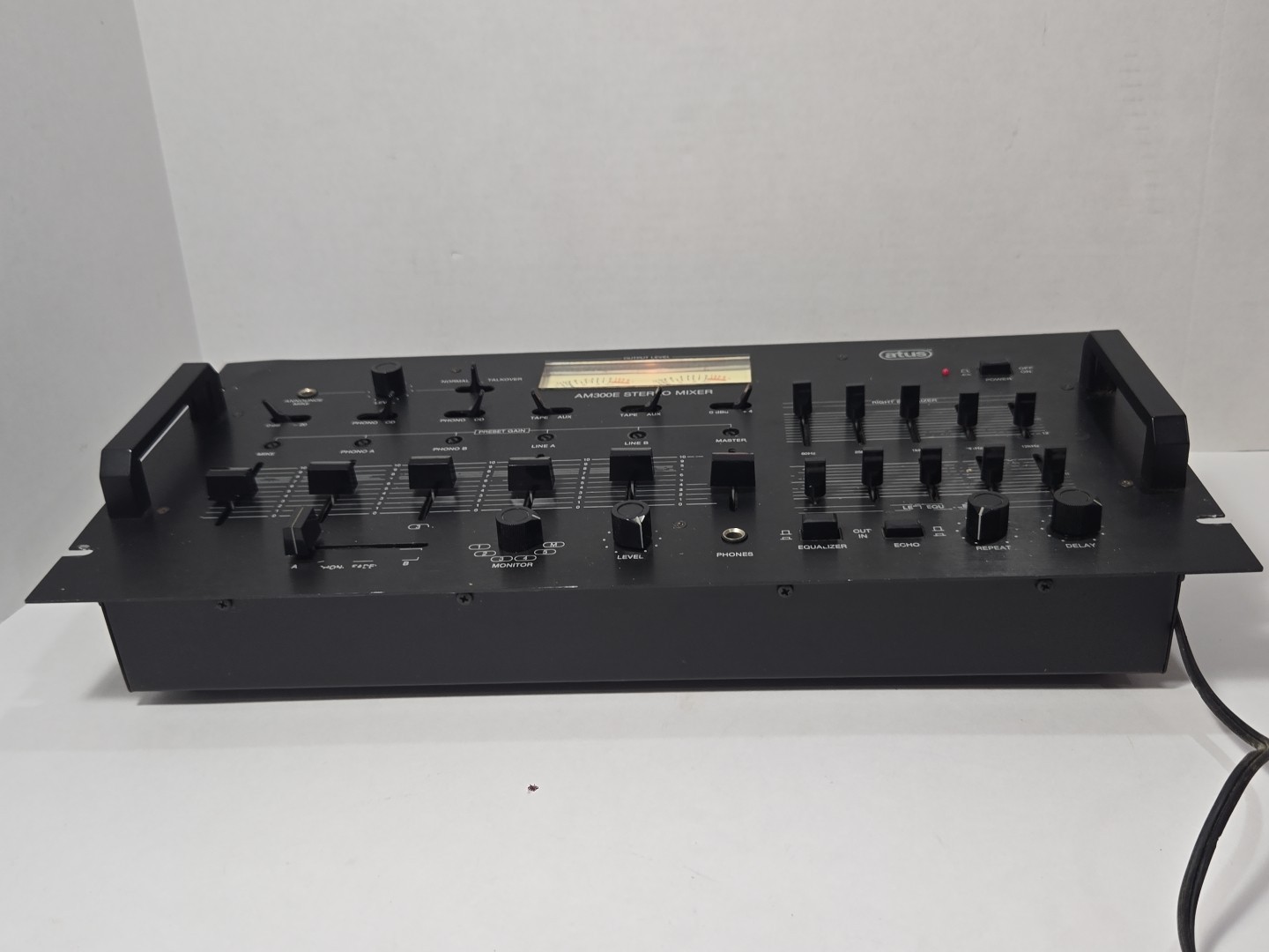 ATUS-AM300E-STEREO MIXER-POWERS ON-UNTESTED