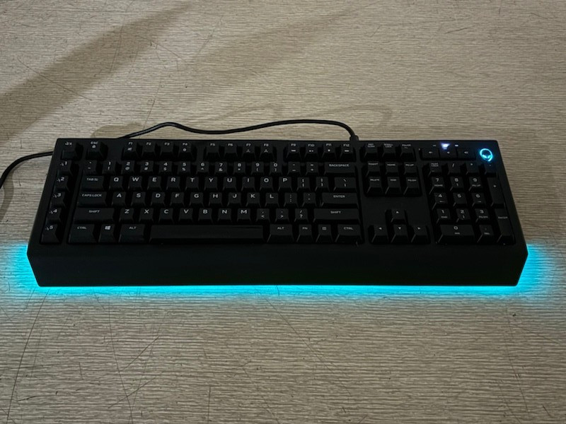 Alienware AW568 Mechanical Keyboard & Alienware Mouse