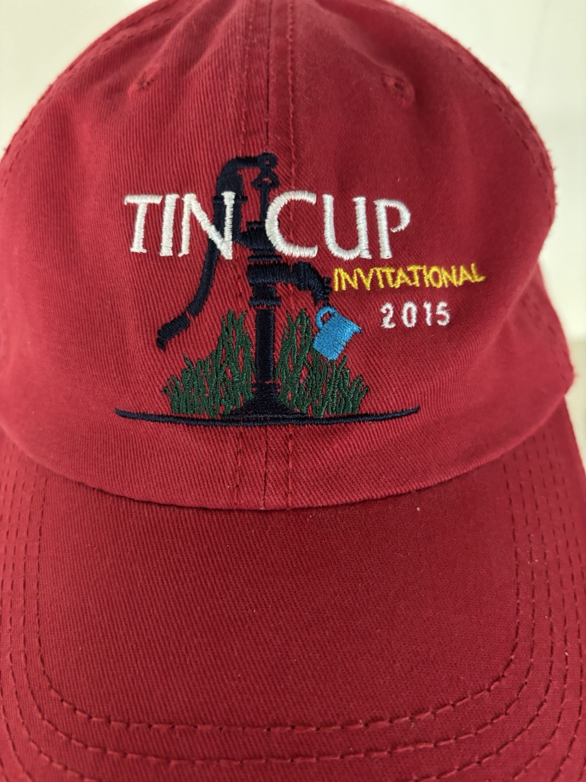 2015 TIN CUP INVITATIONAL EMBROIDERED GOLF CAP (RED / OSFM) - EUC & FREE SHIP!