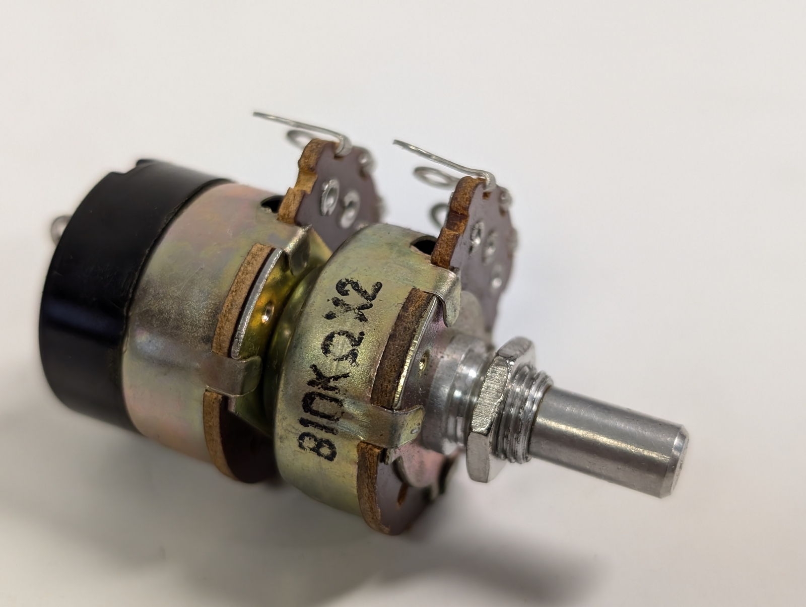 AUDIO TAPER DUAL 10K POTENTIOMETER w/SWITCH
