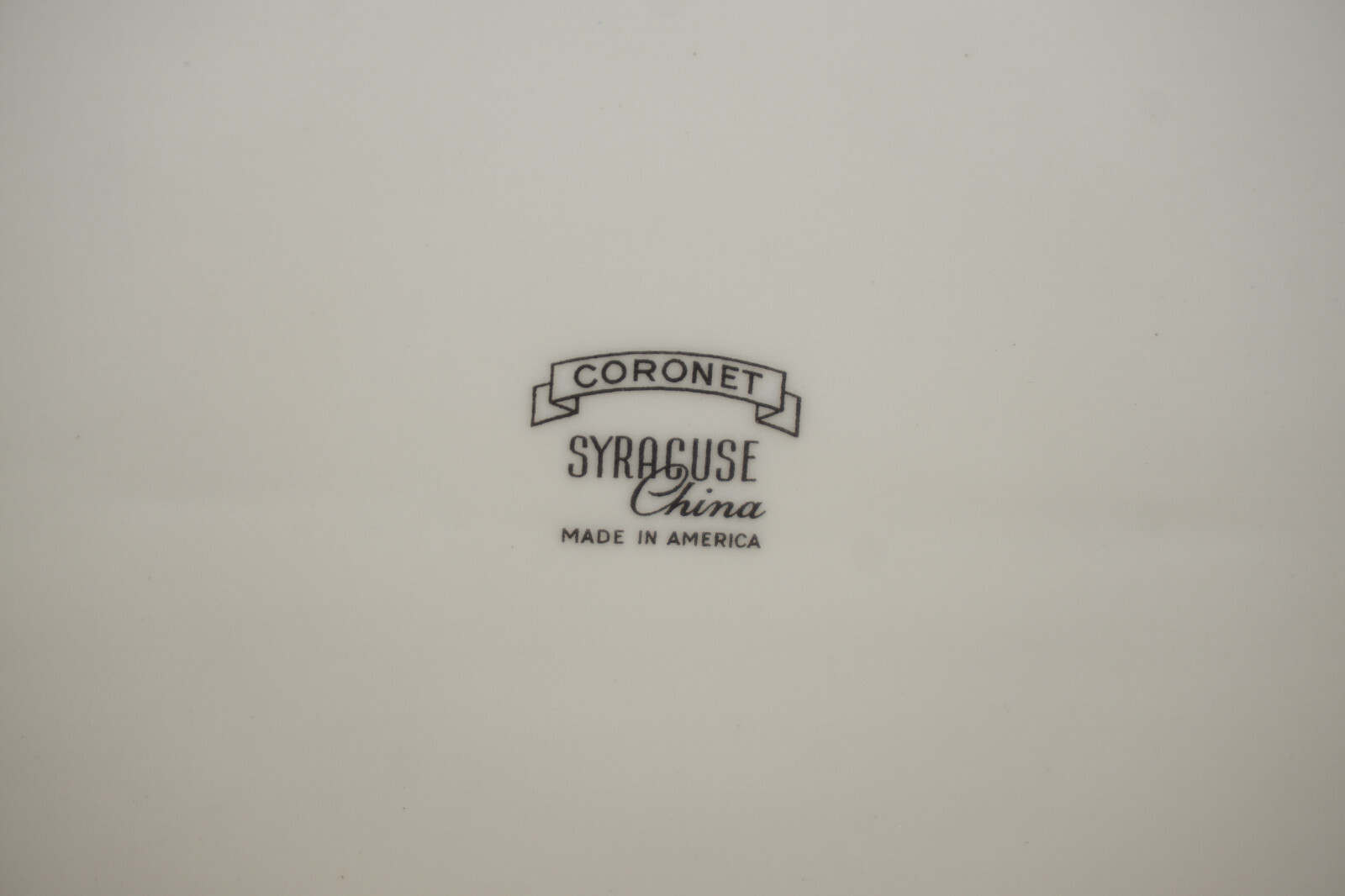 Syracuse Coronet Serving Platter, 14" (G18)