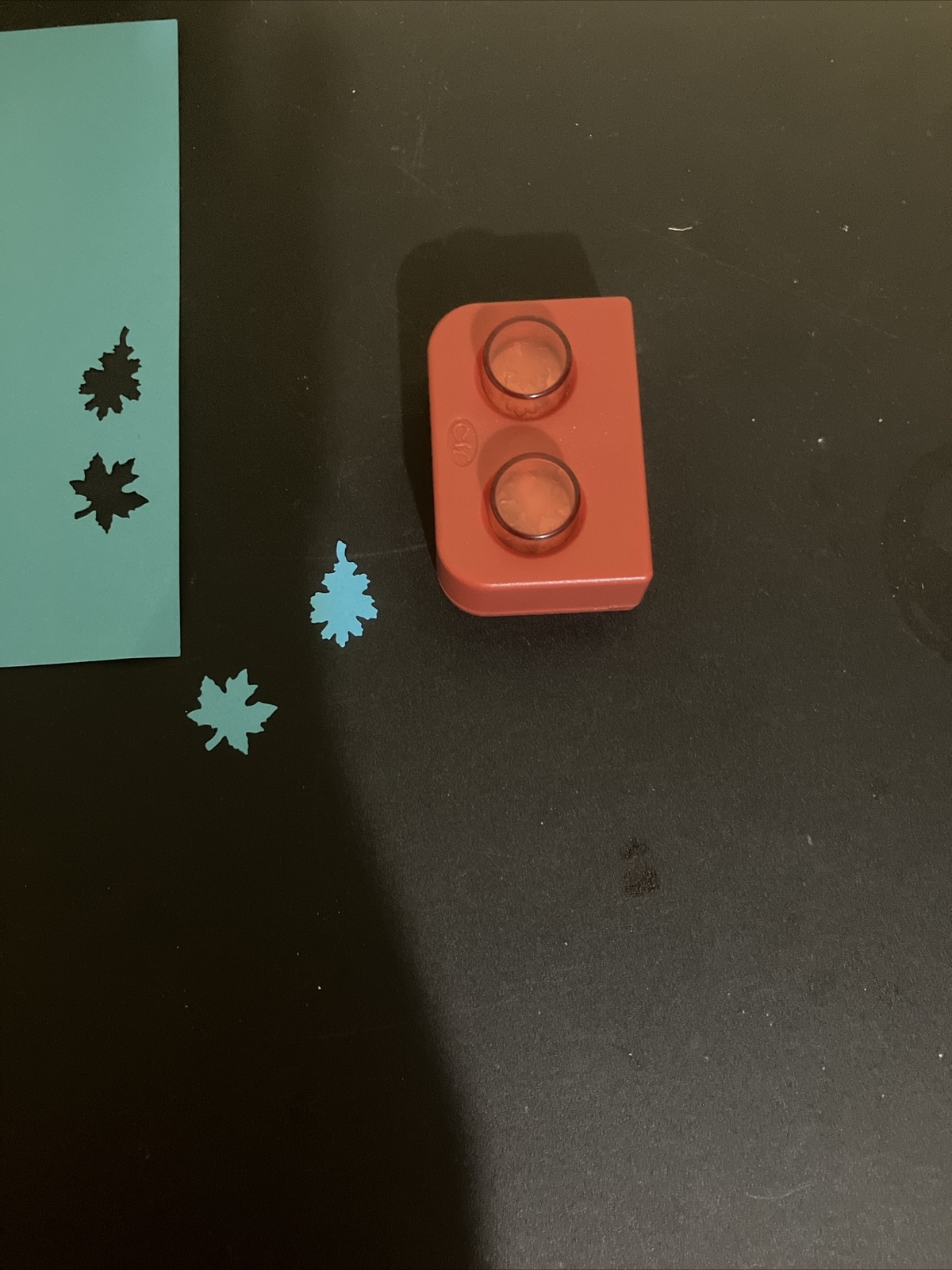 Creative Memories Leaf Maker Paper Punch 2 in 1 Set Maple & Oak Leaf Punch