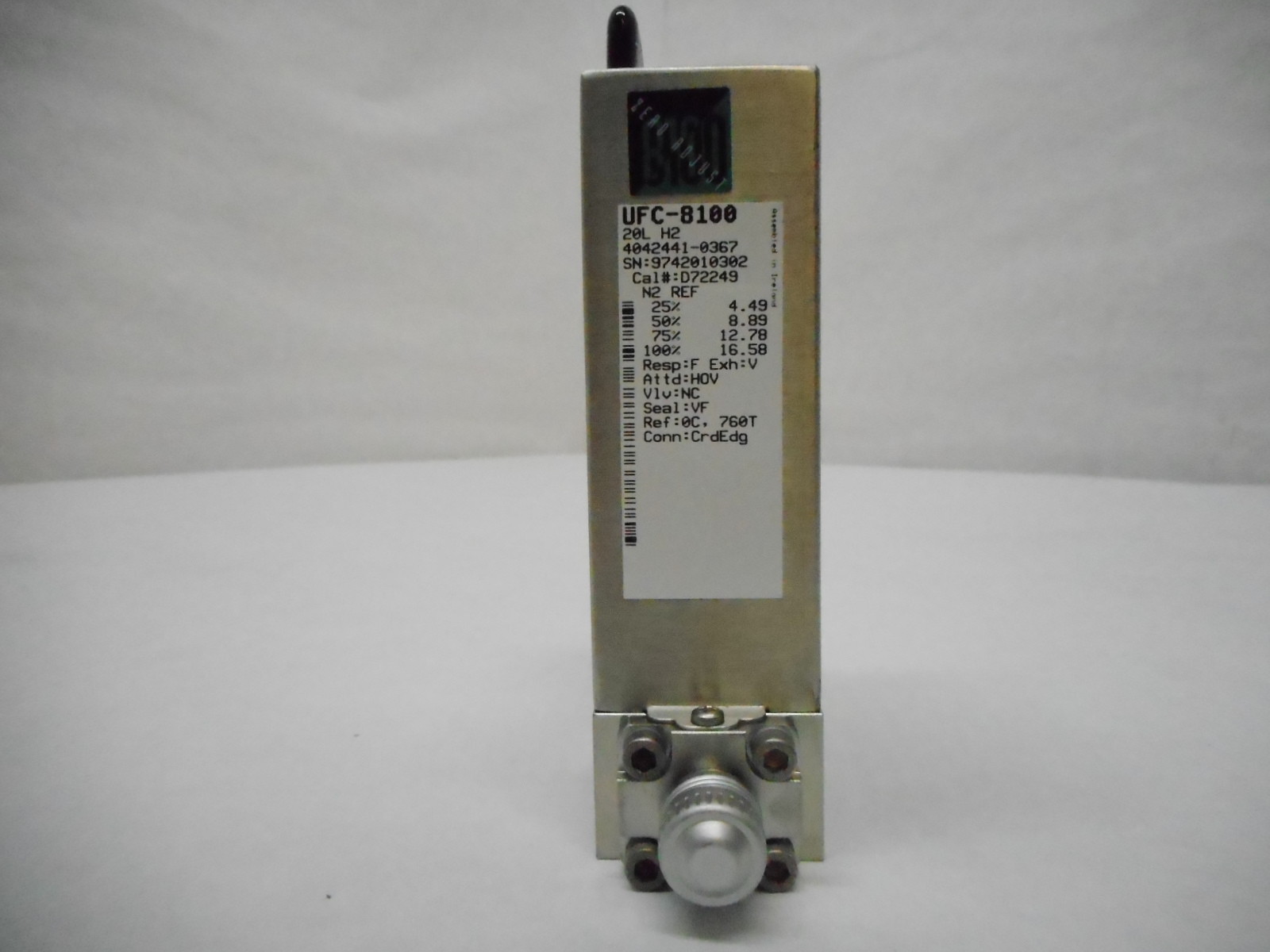 UNIT Instruments UFC-8100 Mass Flow Controller MFC Model 8100 20L H2 New
